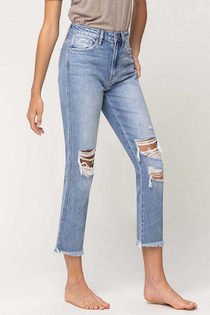 HIGH RISE DISTRESSED JEAN