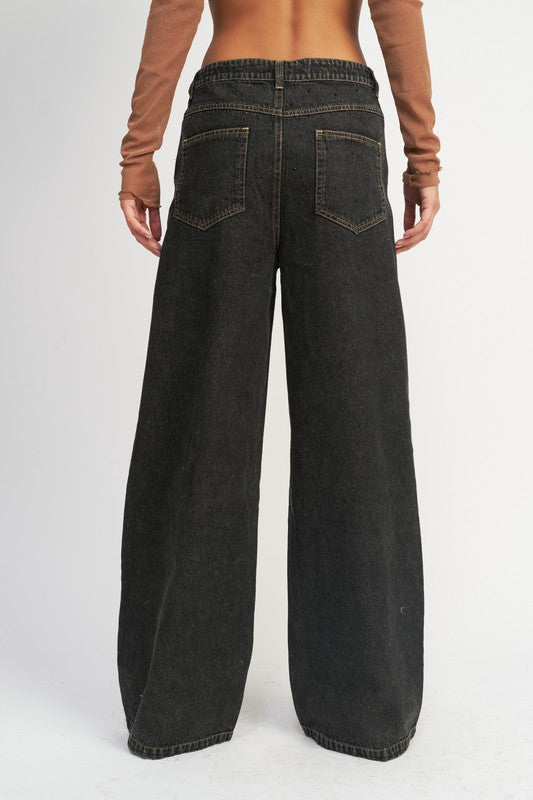 “HARPER” BOYFRINED JEANS WITH CONTRASTED STITCHING