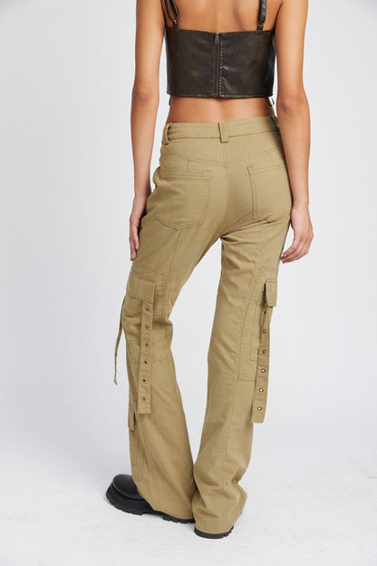 “CHARLEY” LOW WAIST CARGO FLARED PANTS