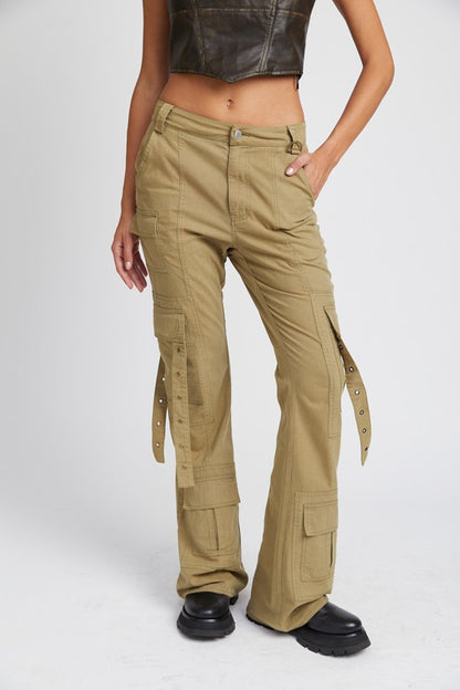 “CHARLEY” LOW WAIST CARGO FLARED PANTS