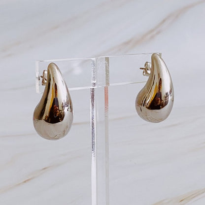 “GABBY” Hollow Teardrop Stud Earrings