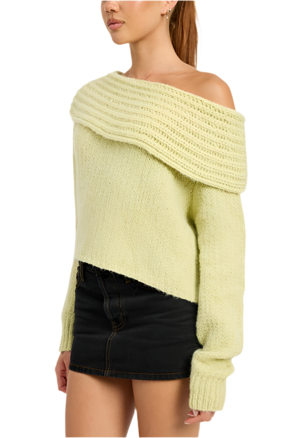 “BRIN”COWL NECK CROPPED SWEATER