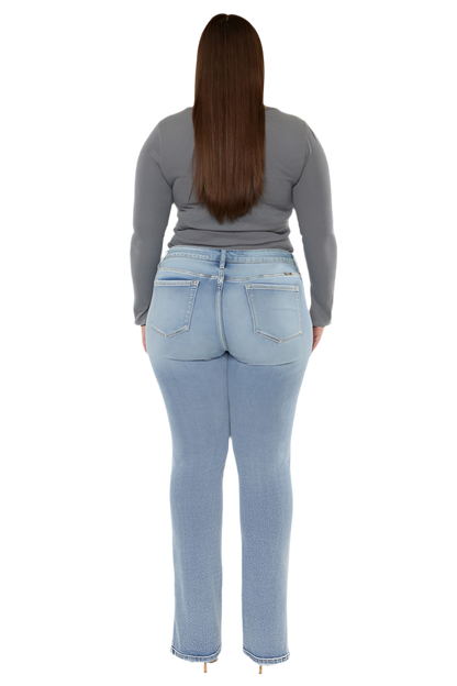 CURVY MID RISE MEDIUM WASH BOOTCUT JEANS