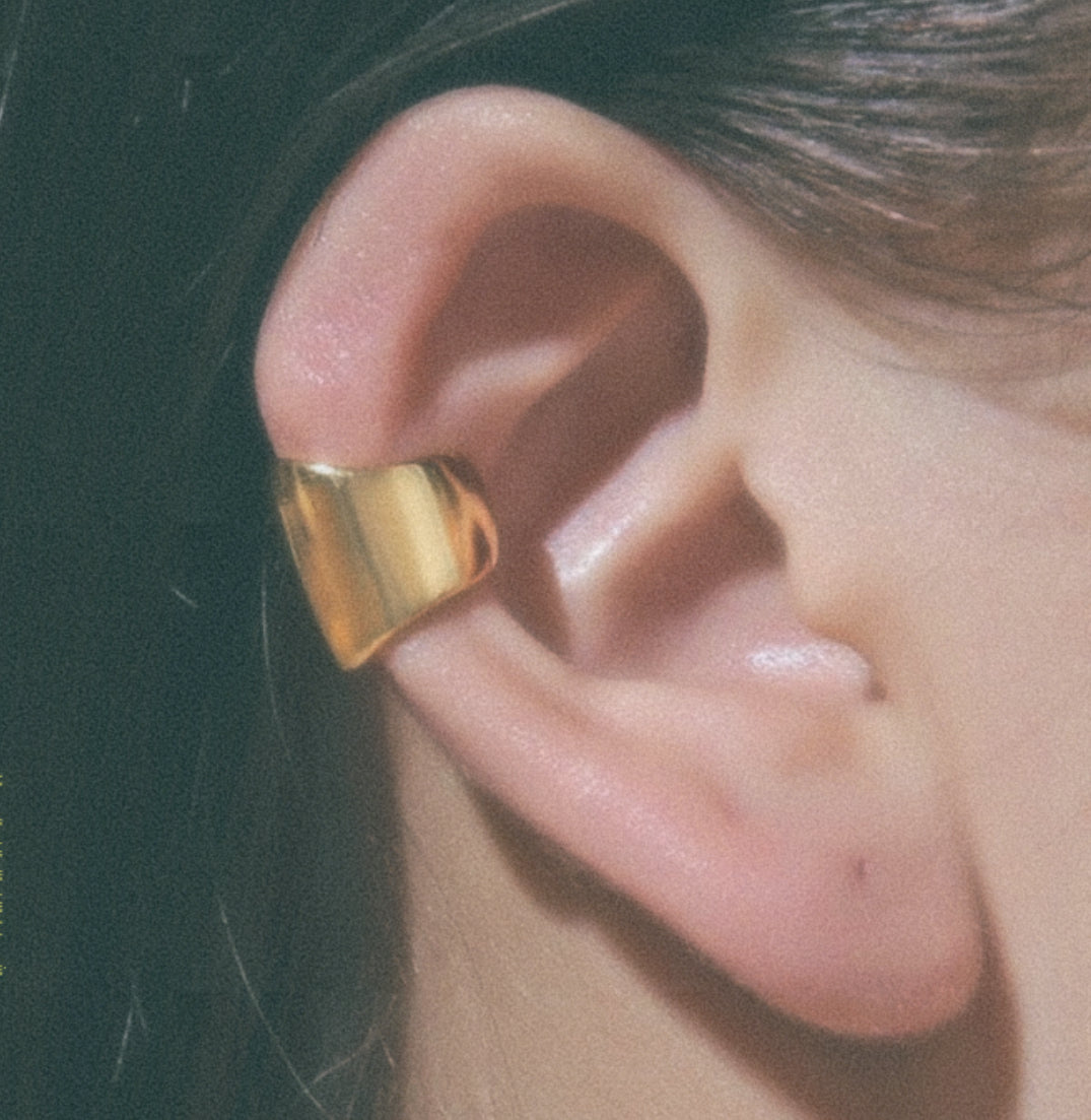 “DOLLY” Ear Cuff