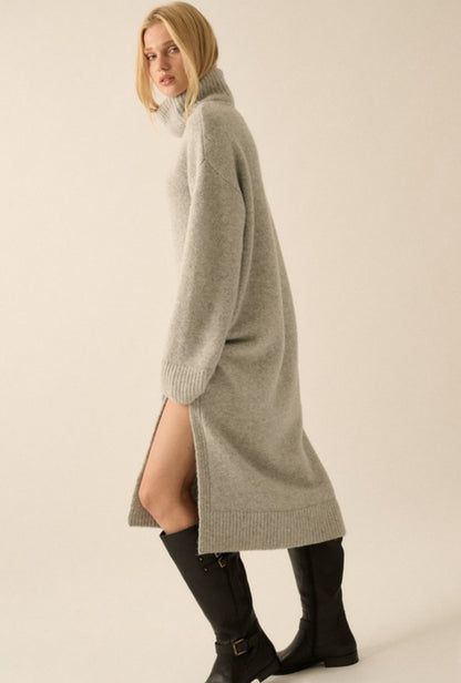 “GREYSON” SWEATER DRESS